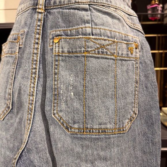 Pilcro The Wanderer Relaxed Patch Pocket Jeans – Size 24P - Picture 14 of 15